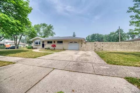 261 W Parkview Dr, Addison, IL 60101 photo 2