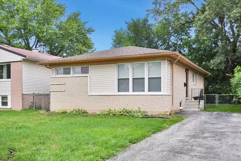 16605 Honore Ave, Markham, IL 60428