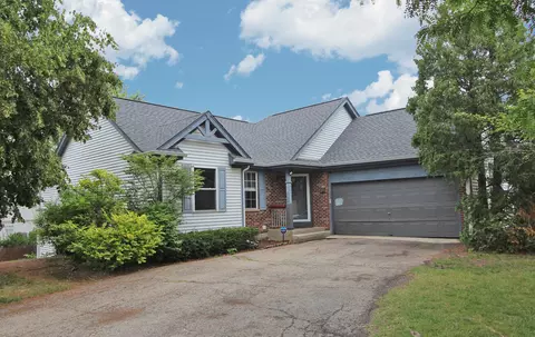 569 Shaker Ln, Lake Zurich, IL 60047