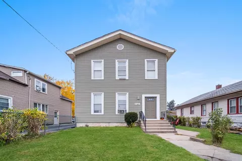 1142 E New York St, Aurora, IL 60505