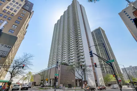 6033 N Sheridan Rd #21H, Chicago, IL 60660