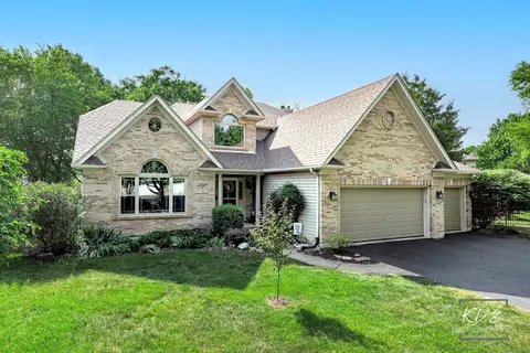 125 Peace Ave, Bolingbrook, IL 60490