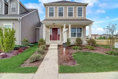 827 Station Blvd, Elburn, IL 60119