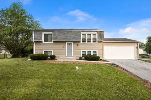 17820 Arlington Dr, Country Club Hills, IL 60478