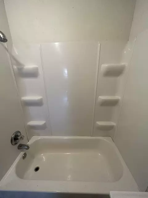 157 W Chestnut St, Kankakee, IL 60901 photo 10