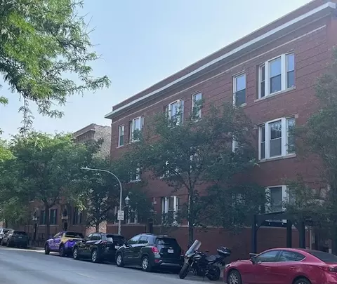 3107 N Sheffield Ave #2, Chicago, IL 60657