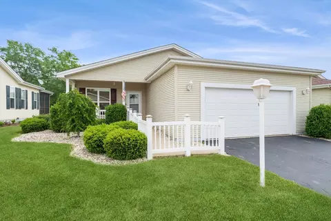 3219 Whirlaway Ct, Grayslake, IL 60030
