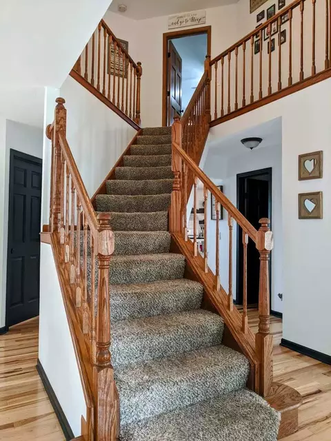 7 Deerpath Ct, Cary, IL 60013 photo 5