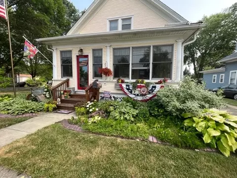 741 George Ave, Aurora, IL 60505 photo 2