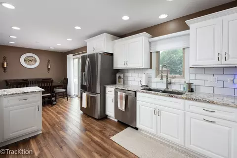 7748 Brompton Dr, Darien, IL 60561 photo 8