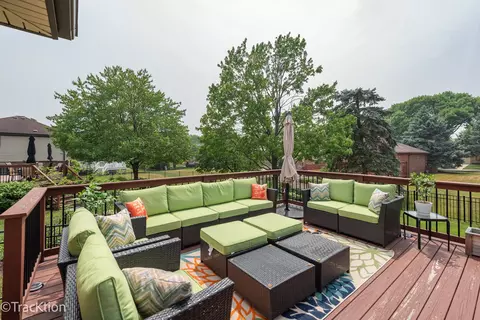 7748 Brompton Dr, Darien, IL 60561 photo 19