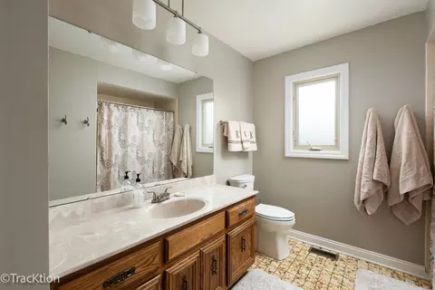 7748 Brompton Dr, Darien, IL 60561 photo 15