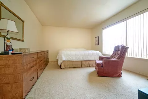 590 Paddock Dr, Wheeling, IL 60090 photo 10