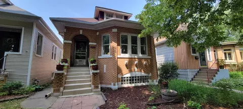 4952 N Kostner Ave, Chicago, IL 60630