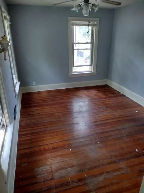 1231 S Maple Ave, Freeport, IL 61032 photo 11