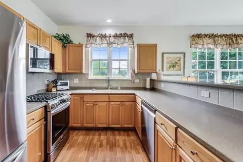 582 Bridle Ct, Lakemoor, IL 60051 photo 14