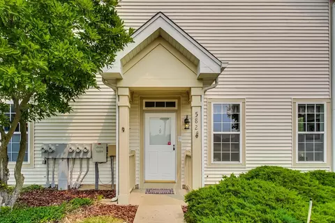 582 Bridle Ct, Lakemoor, IL 60051 photo 5