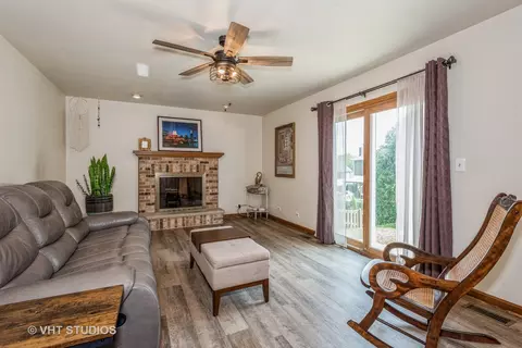625 Chatham Cir, Algonquin, IL 60102 photo 14