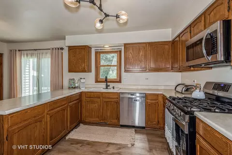 625 Chatham Cir, Algonquin, IL 60102 photo 9