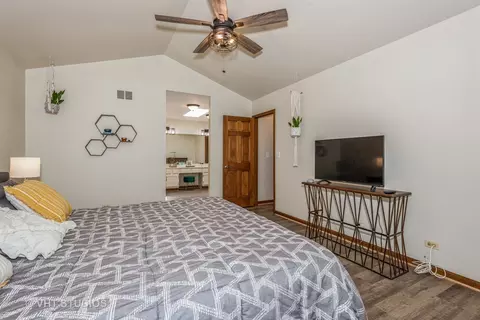 625 Chatham Cir, Algonquin, IL 60102 photo 21