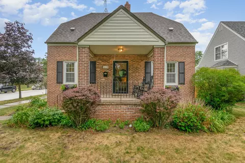 3238 Ann St, Lansing, IL 60438
