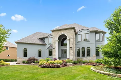 1824 Princess Cir, Naperville, IL 60564