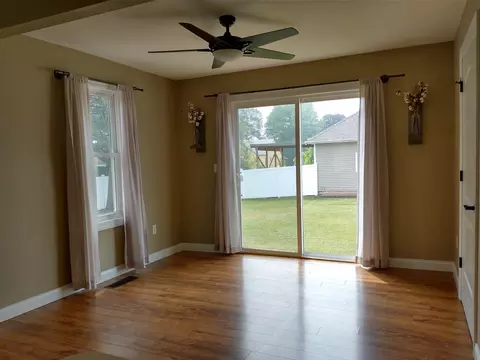 117 4th St, Walnut, IL 61376 photo 6