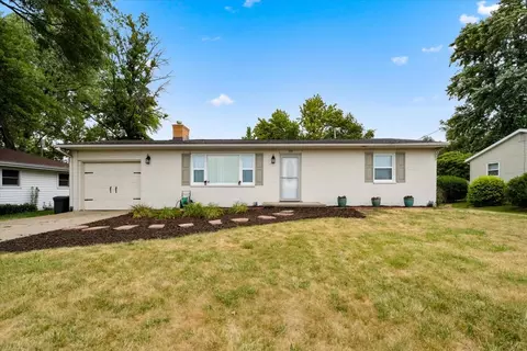 109 Elvin Dr, Ogden, IL 61859