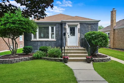 5749 S Neva Ave, Chicago, IL 60638