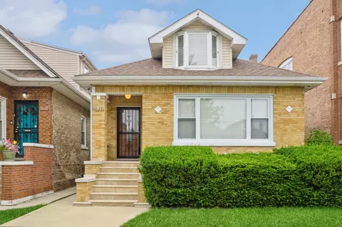 4038 N Mason Ave, Chicago, IL 60641