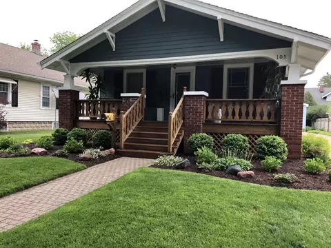 105 Woodlawn St, Geneva, IL 60134