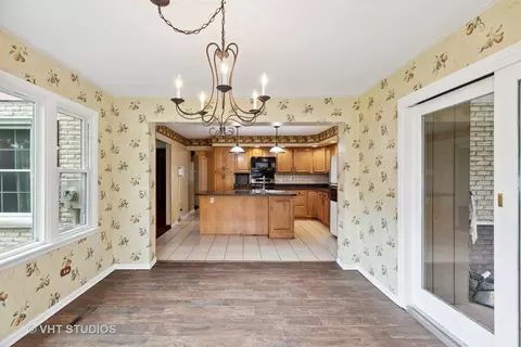 2750 Chariot Ln, Olympia Fields, IL 60461 photo 12