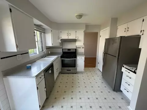 648 Lakeside Circle Dr, Wheeling, IL 60090 photo 6