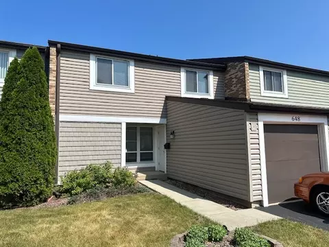 648 Lakeside Circle Dr, Wheeling, IL 60090
