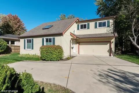 783 Ridge Rd, Highland Park, IL 60035
