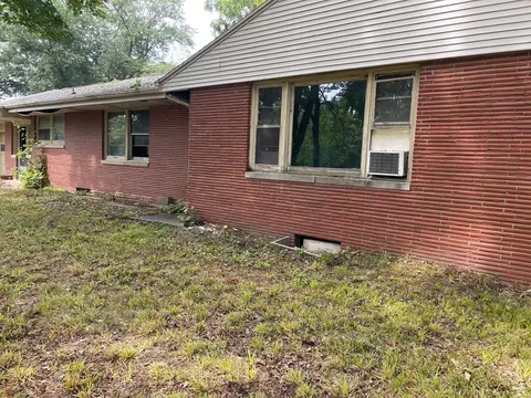 1511 N Main St, Normal, IL 61761 photo 4