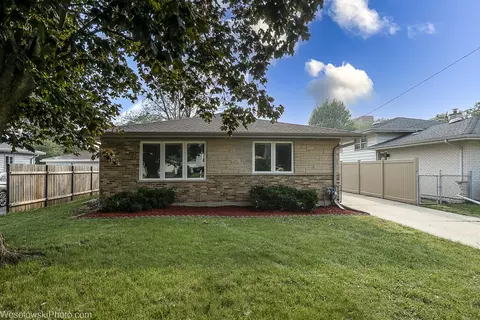 282 Dalewood Ave, Wood Dale, IL 60191