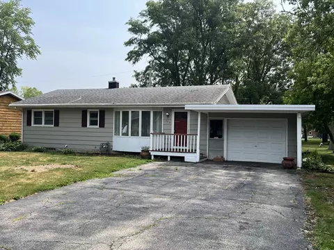 306 Park Lane Dr, Grant Park, IL 60940