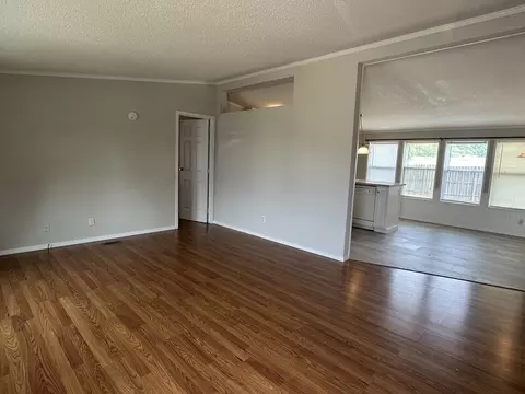 3003 Iris Way, Bloomington, IL 61705 photo 4