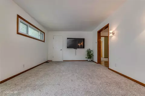 756 E Chapin St, Morris, IL 60450 photo 8