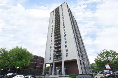 3001 S Michigan Ave #1207, Chicago, IL 60616