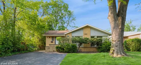 1783 Rosemary Rd W, Highland Park, IL 60035