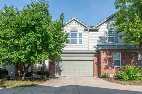 1499 Yellowstone Dr, Streamwood, IL 60107