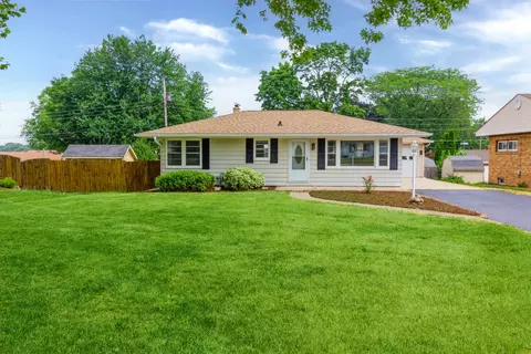 1102 4h Rd, Ottawa, IL 61350