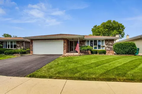 3036 Halifax Ave, Westchester, IL 60154