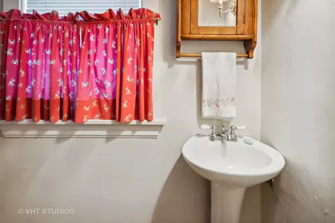 819 Linden Ave, Wilmette, IL 60091 photo 14