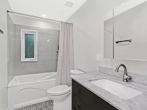 9308 Forestview Rd, Evanston, IL 60203 photo 13