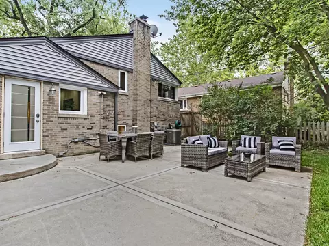 9308 Forestview Rd, Evanston, IL 60203 photo 18