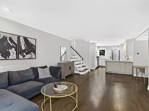 9308 Forestview Rd, Evanston, IL 60203 photo 3