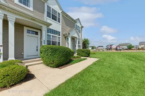 602 Silver Leaf Dr, Joliet, IL 60431